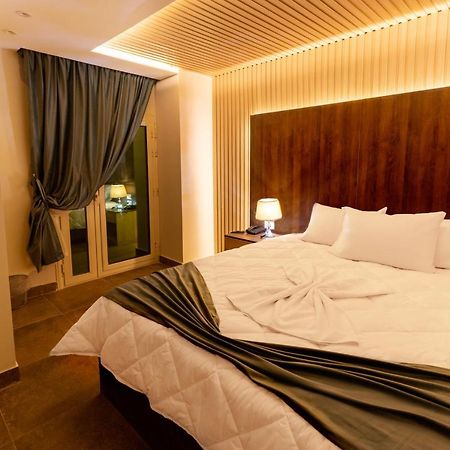 Blue Pyramids Eyes Hotel Al Kawm al Akhdar エクステリア 写真