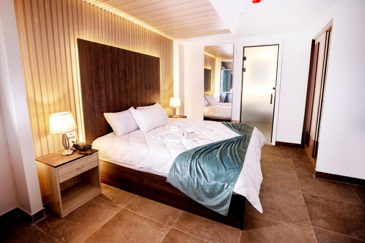Blue Pyramids Eyes Hotel Al Kawm al Akhdar エクステリア 写真